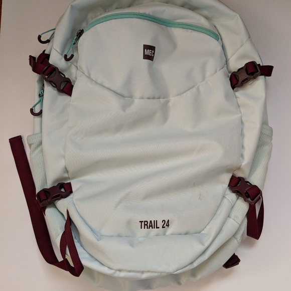 mec trail 24 daypack